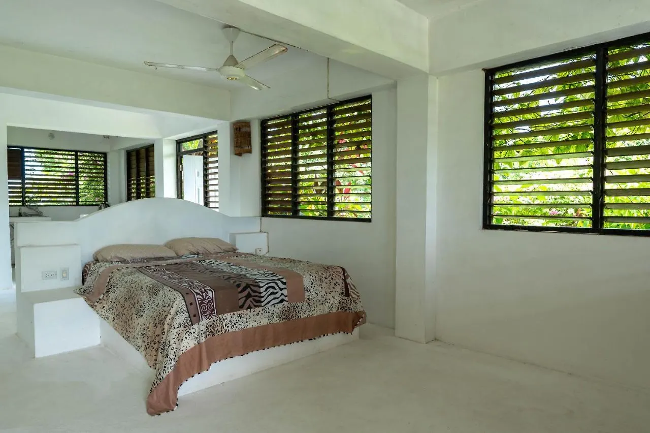 Apartment Coyaba 1 Bedroom Unit - Embrace Tranquility In The Hanover Countryside Orange Bay