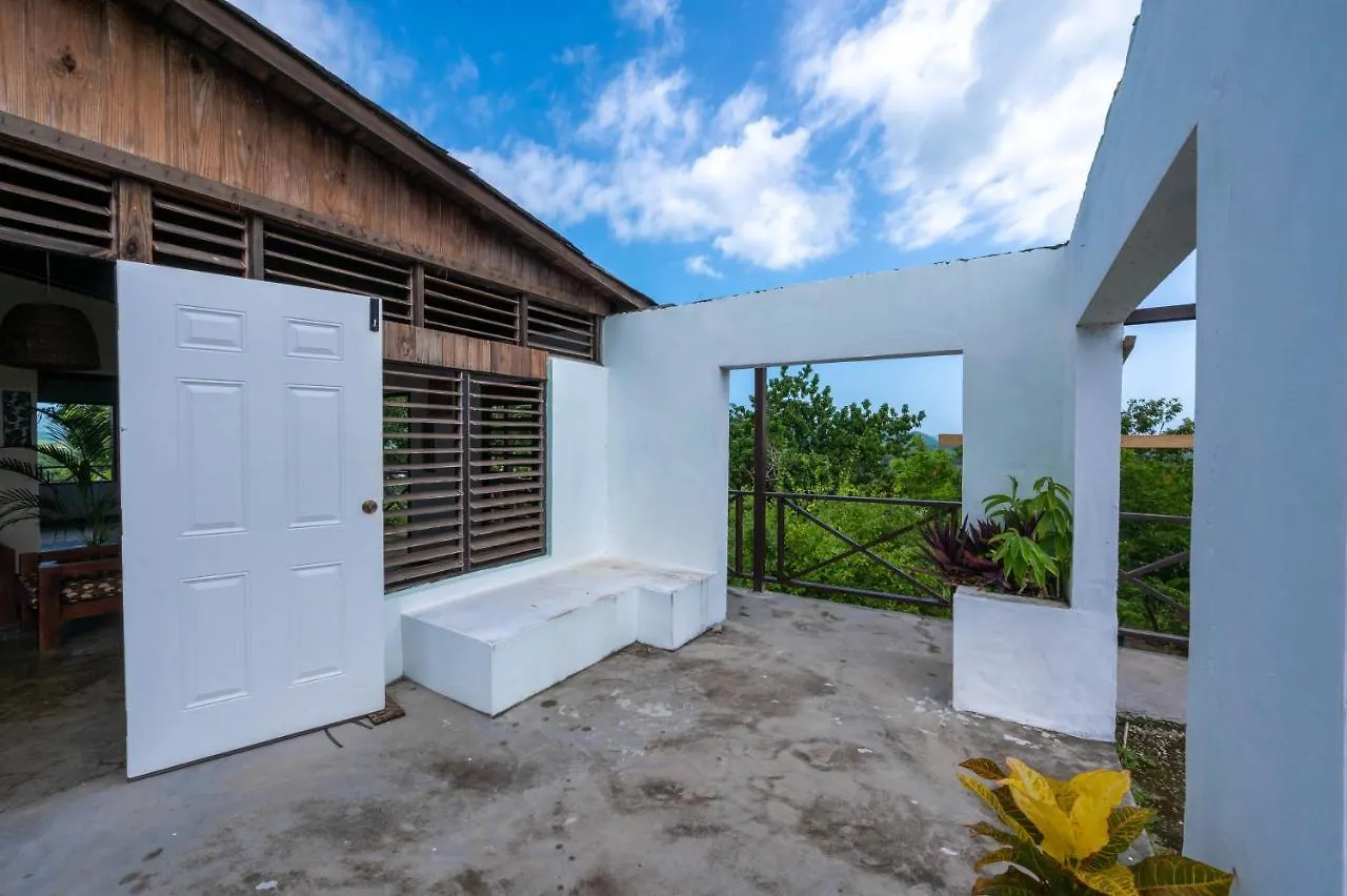 Apartment Coyaba 1 Bedroom Unit - Embrace Tranquility In The Hanover Countryside Orange Bay